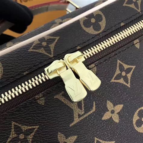 cheap louis vuitton change purse|louis vuitton purse with zipper.